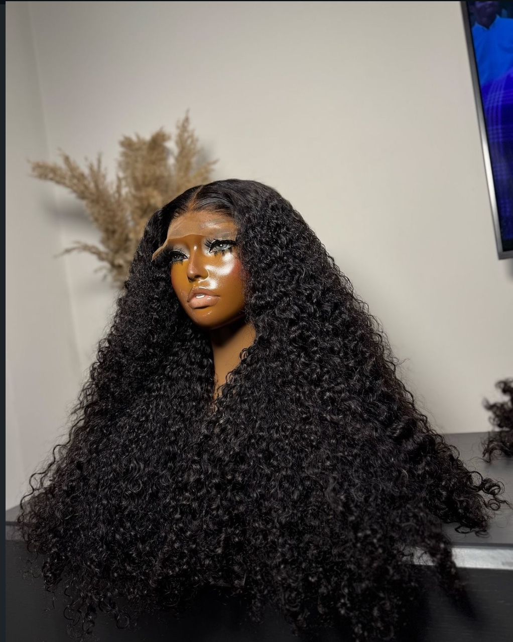 300g 24” inches pixie curls with 5 by 5 closure - Image 3